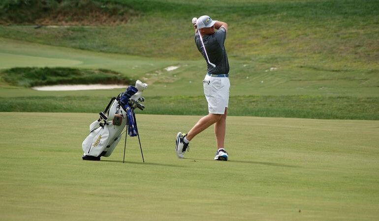 Men's Golf Starts Strong but Falters Late In First Event