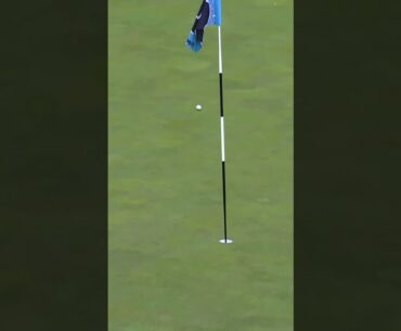 Making the tough shots look simple 👀