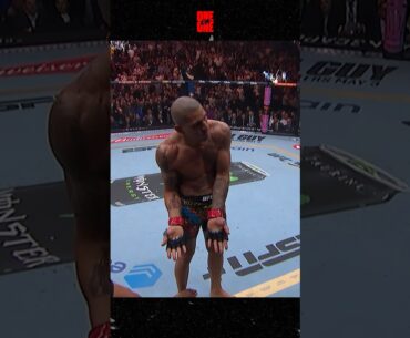 Pereira FINISHES Jamahal Hill