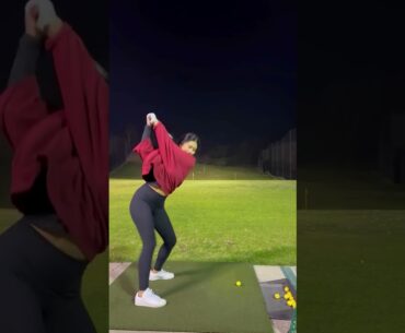 Night Swing Vibes ⛳✨ #GolfLife
