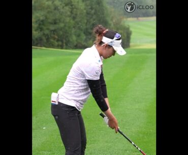 Jeeno Thitikul's driver swing in the rain.