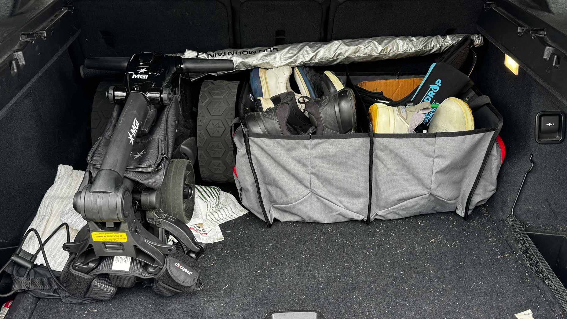 Jones Trunk Caddie.