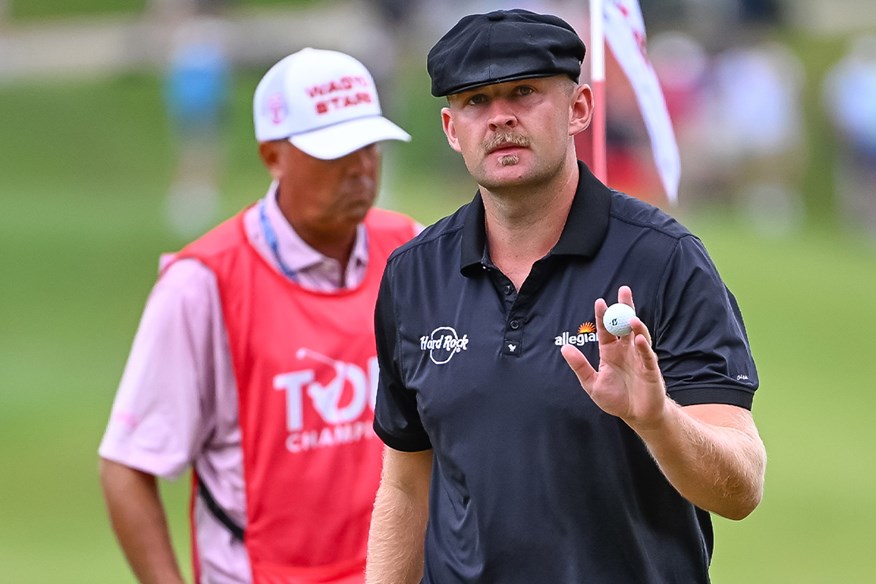 Harry Hall uses a Bridgestone Tour B X golf ball