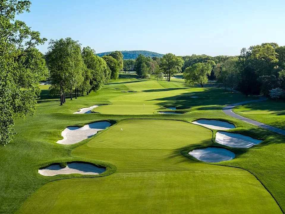 /content/dam/images/golfdigest/fullset/course-photos-for-places-to-play/Baltusrol_Lower14_DJI_0245-.jpg