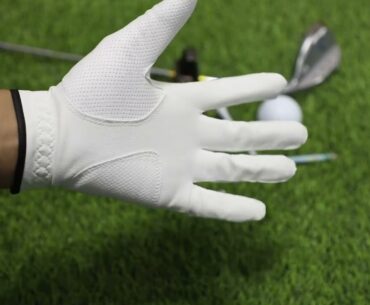 Our golf gloves are made of imported Lycra nano material, which is soft and comfortable.