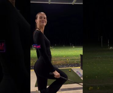 Amazing Golf Swing you need to see | Golf Girl awesome swing | Golf shorts | MOLLIE LOUISE WHITE