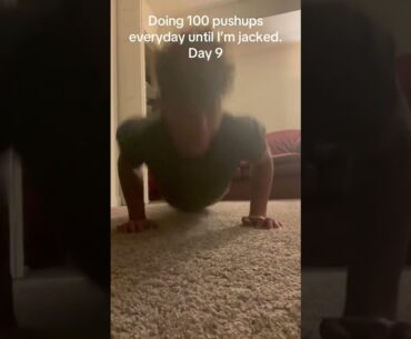 Doing 100 pushups everyday until I’m jacked: Day 9 💪🏻 #shorts #shortsfeed #pushups