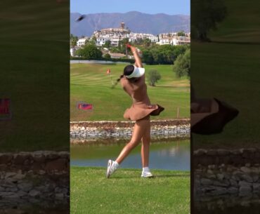 Amazing Golf Swing you need to see | Golf Girl awesome swing | Golf shorts | Hannah Leiner