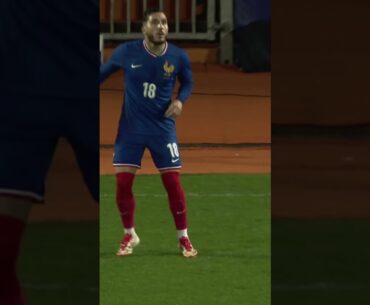 Contrôle de Rayan Cherki 🤯💥 #shorts