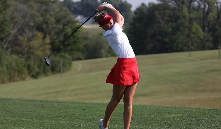 Pfantz moves up for Dutch at conference golf meet