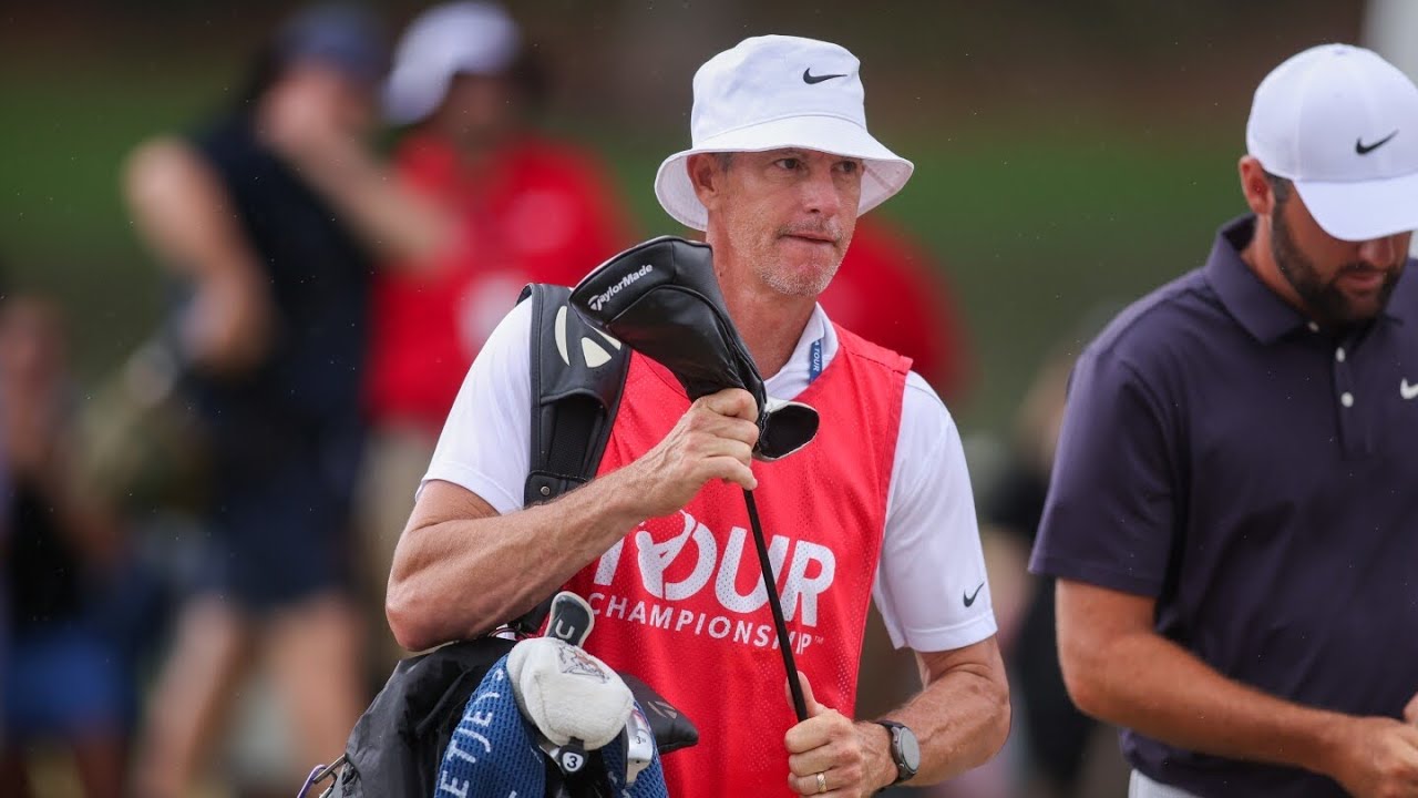 Scheffler’s Caddie Apologizes to Molinari After Ugly Clash Scheffler’s Caddie Apologizes to Molinari After Ugly Clash