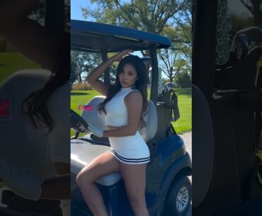 Amazing Golf Swing you need to see | Golf Girl awesome swing | Golf shorts | Waiyi Chanchen