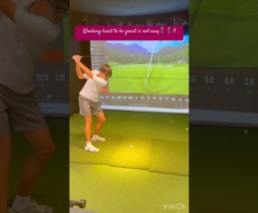 At Golf Galaxy buy a new  Elyte club #everyone  #callawayapparel  #golf  #golfswing  #youtubeshort At Golf Galaxy buy a new  Elyte club #everyone  #callawayapparel  #golf  #golfswing  #youtubeshort