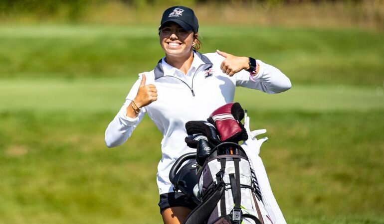 Women's Golf Lands at #10 in First National Poll
