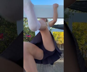 Amazing Golf Swing you need to see | Golf Girl awesome swing | Golf shorts | Eden Ashley