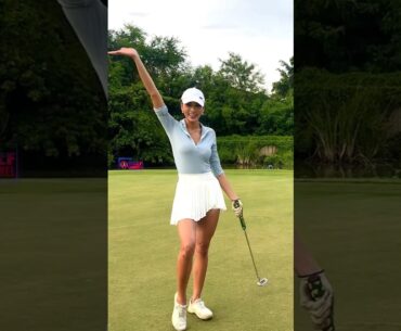 Amazing Golf Swing you need to see | Golf Girl awesome swing | Golf shorts | Praeitsara Pukawanuch