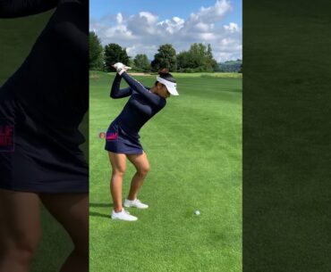 Amazing Golf Swing you need to see | Golf Girl awesome swing | Golf shorts | Michelle