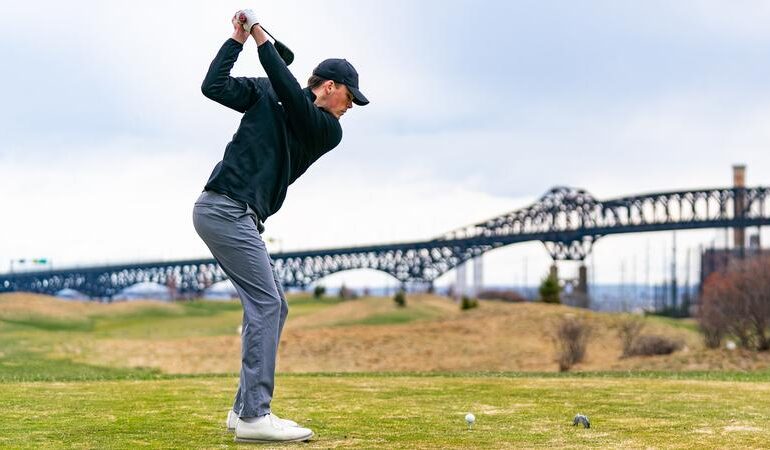 Men's Golf Finishes 10th at The Melee