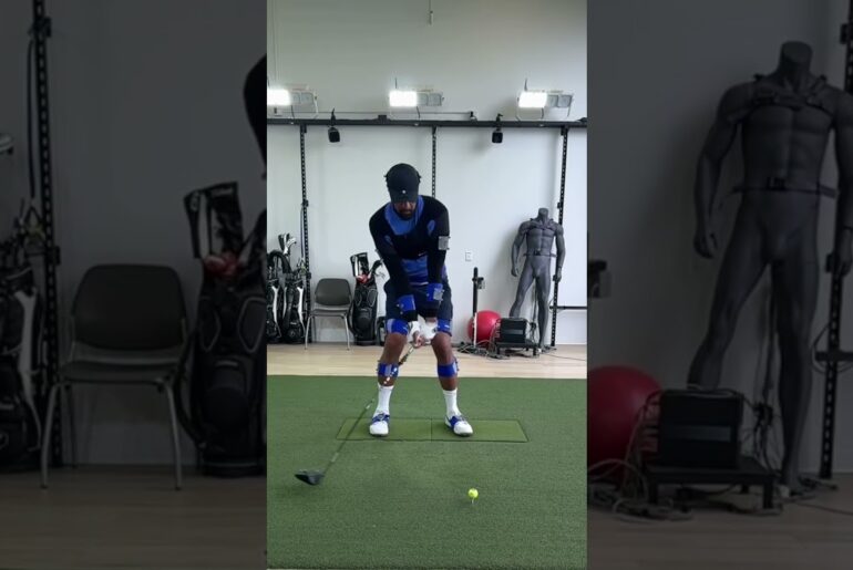 Tony Finau in the TPI 3D Bay Tony Finau in the TPI 3D Bay