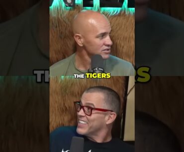 Kelly Slater Gives Advices on How to Confront Sharks