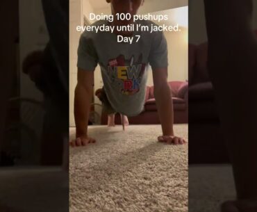 Doing 100 pushups everyday until I’m jacked: Day 7 💪🏻 #shorts #shortsfeed #pushups