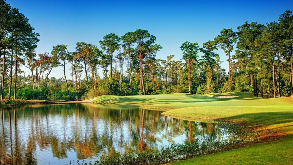 Tee Time – Racers Wrap Fall Season in North Carolina