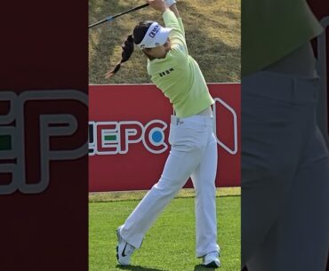 귀염둥이 서어진프로 드라이버 티샷 슬로우모션 영상 #KOREA#GOLF#KLPGA#미녀#Beauty#골퍼#golfshorts#골프쇼츠#골프#swing#스윙_여행사랑TV 귀염둥이 서어진프로 드라이버 티샷 슬로우모션 영상 #KOREA#GOLF#KLPGA#미녀#Beauty#골퍼#golfshorts#골프쇼츠#골프#swing#스윙_여행사랑TV