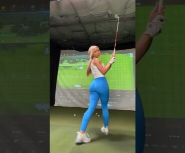 Amazing Golf Swing you need to see | Golf Girl awesome swing | Golf shorts |  VANNA EINERSON
