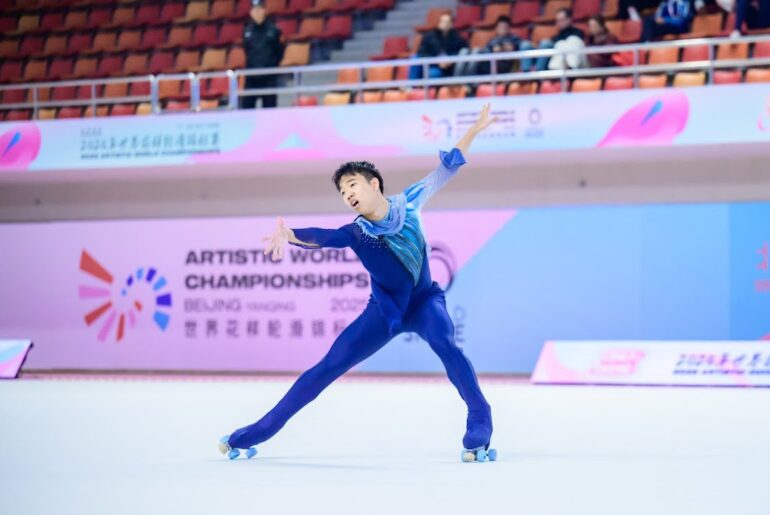 YI-HSUEH LIN Artistic roller skating World championship senior man short program YI-HSUEH LIN Artistic roller skating World championship senior man short program