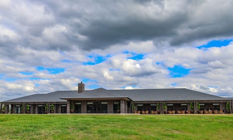 Eastern Golf Club Clubhouse reopens two years after devastating fire Eastern Golf Club Clubhouse reopens two years after devastating fire