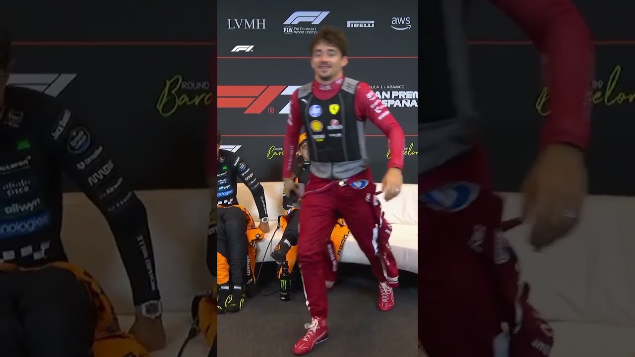 Wrong way, Charles! ๐ Wrong way, Charles! ๐