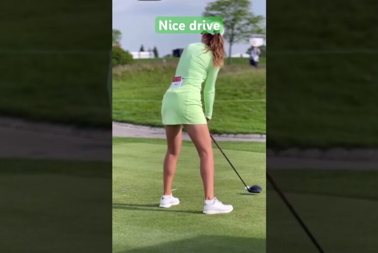 She looks good on the tee #golfswing #girlgolfers #golfgear #golftechnique She looks good on the tee #golfswing #girlgolfers #golfgear #golftechnique