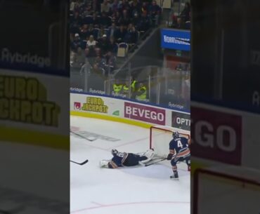 Snygg räddning av Ludvig Persson (Växjö Lakers HC mot Djurgården Hockey i SHL i Sverige) (#Shorts)