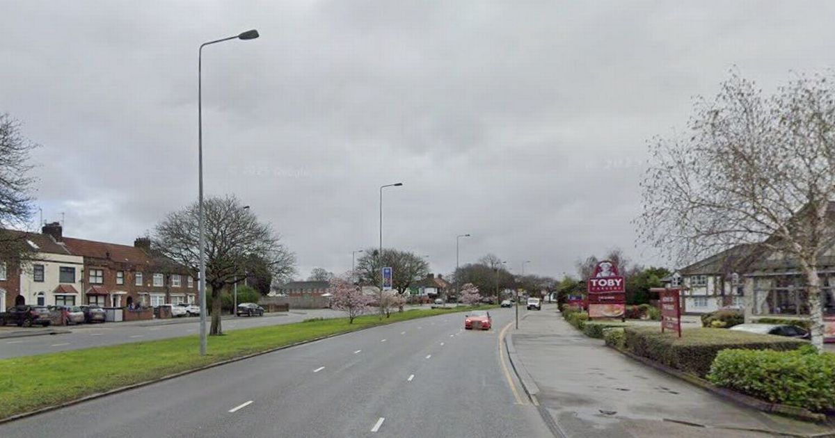 Two seriously hurt after ‘racing’ Audi and Golf crash near Toby Carvery Liverpool Echo