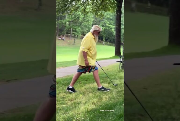 The king of ‘grip it and rip it’ 🏌️♂️ The king of ‘grip it and rip it’ 🏌️♂️