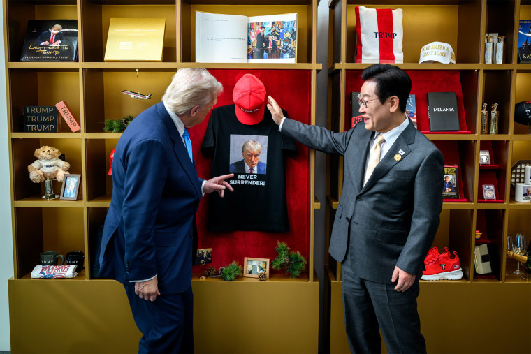 Trump and South Korean President Lee Jae Myung in a gift shop at the Gyeongju National Museum on Wednesday.