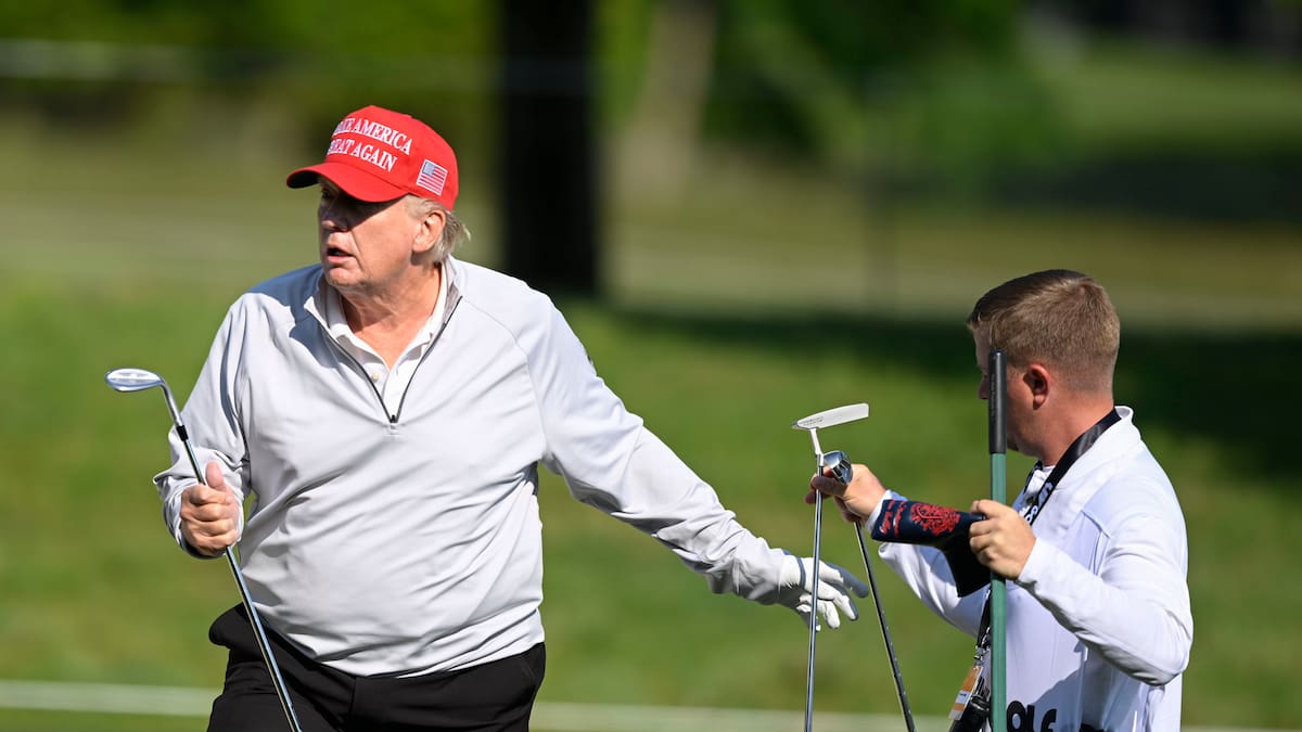 Dignitaries seem to have decided that the way to Trump’s heart is through the game he loves Dignitaries seem to have decided that the way to Trump’s heart is through the game he loves