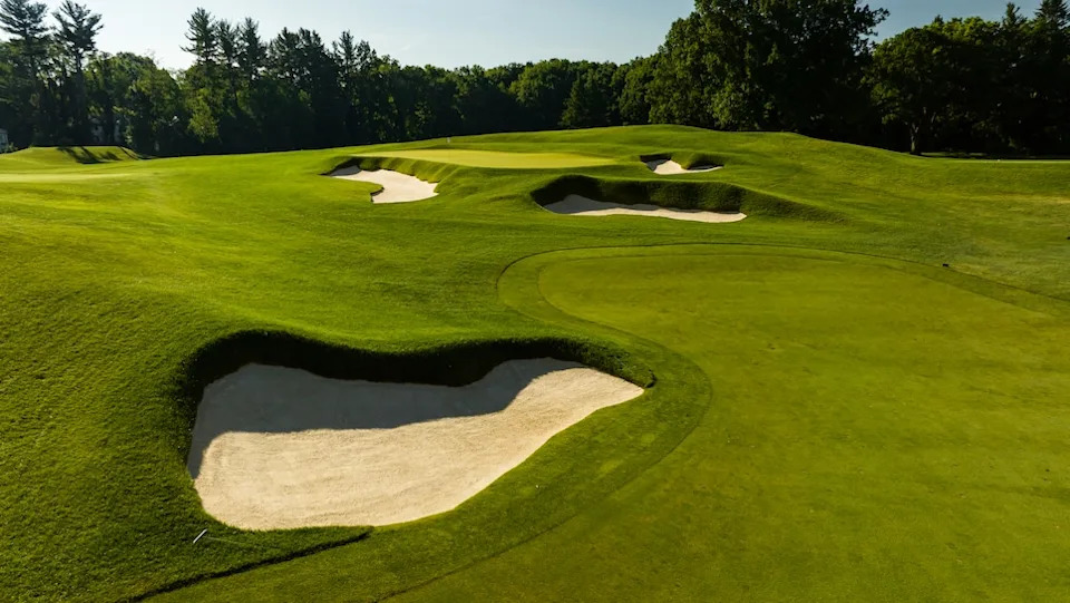 /content/dam/images/golfdigest/fullset/course-photos-for-places-to-play/oakhill-countryclub-pga-8207.jpg