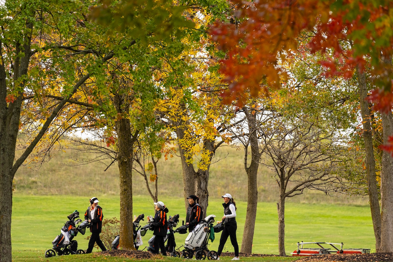Girls Golf D1 2025