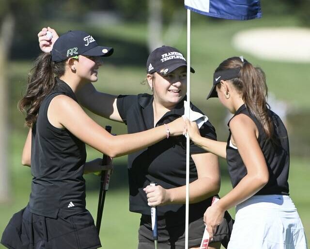 8914605_web1_ptr-WPIALGirlsGolf09-100225