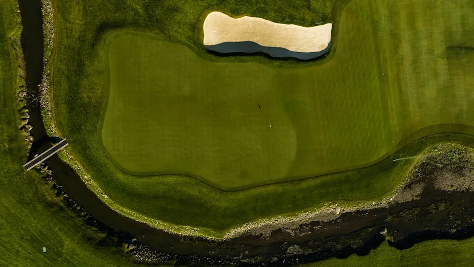 /content/dam/images/golfdigest/fullset/course-photos-for-places-to-play/oakhill-countryclub-pga-rochester-8207.jpg