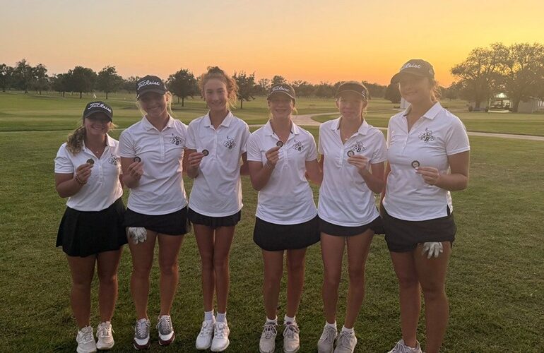Buhler Varsity Girls Golf Team 2nd, Hutchinson 16th at Hutchinson Invitational – Ad Astra Radio