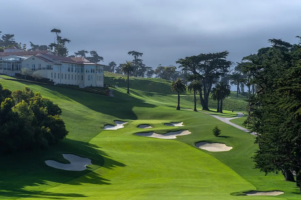 /content/dam/images/golfdigest/fullset/2023/1/Olympic-Lake18_DSC05143-.jpg