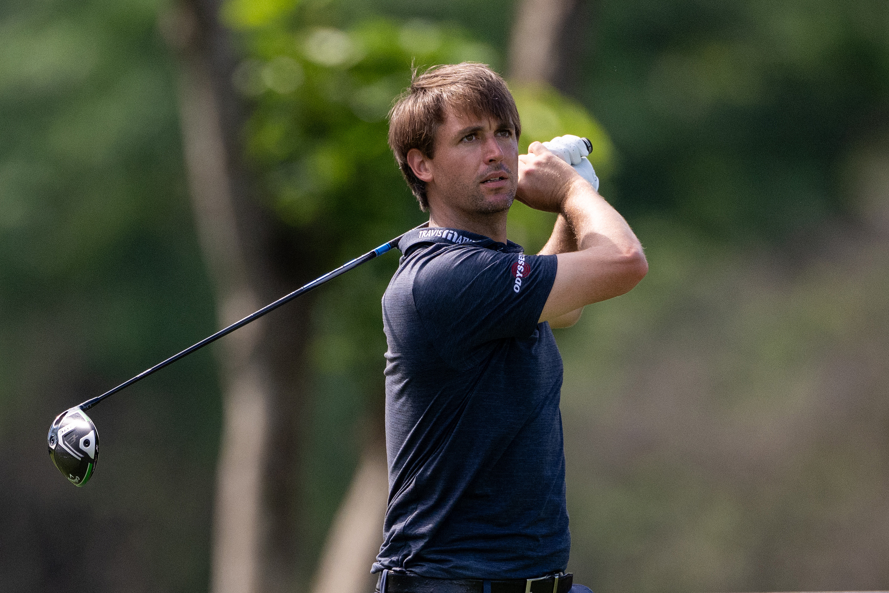 Ollie Schniederjans holds his finish on a drive