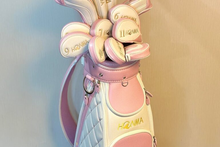 Just unboxed my new Honma Beres Sakura edition  gold details so shiny it hurts Just unboxed my new Honma Beres Sakura edition  gold details so shiny it hurts