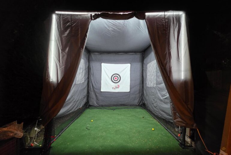 Outdoor golf simulator