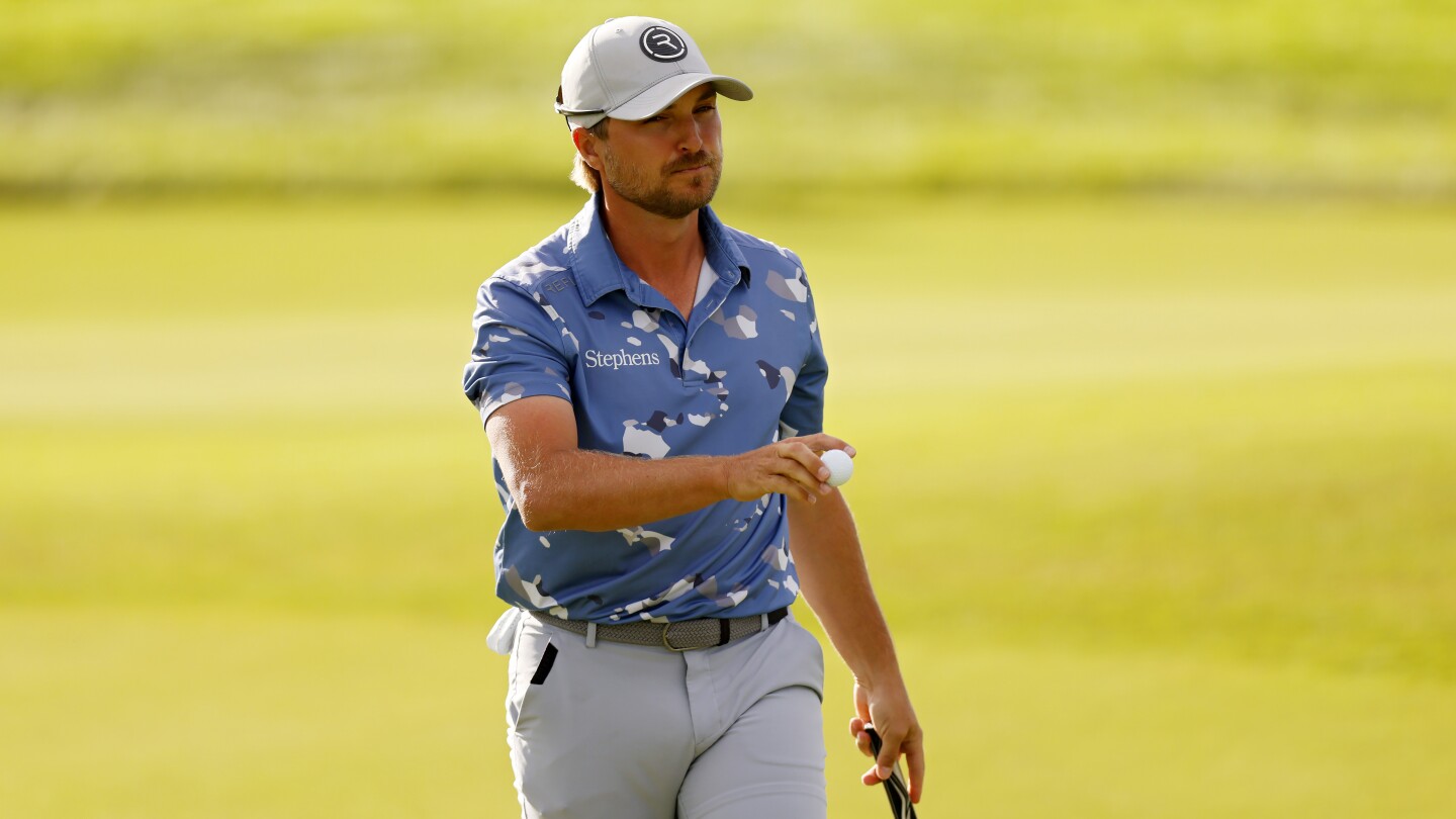 Austin Cook goes from alternate to co-leader after Day 1 of PGA Tour’s Utah Championship Austin Cook goes from alternate to co-leader after Day 1 of PGA Tour's Utah Championship