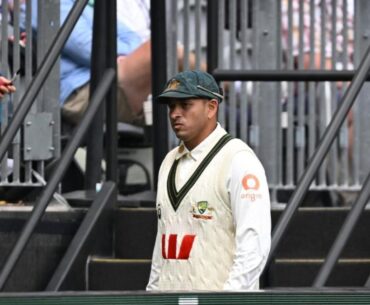 Australian veteran Usman Khawaja mocks critics of golf game as pressure mounts