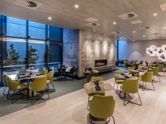 Restaurant Two14 in Canberra, ACT