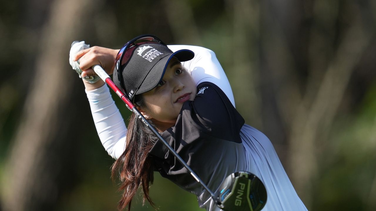 Hye-Jin Choi maintains her tournament-long lead at LPGA Malaysia heading into the 4th round Hye-Jin Choi maintains her tournament-long lead at LPGA Malaysia heading into the 4th round